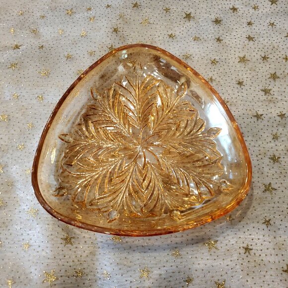 Vintage Peach Hazel Atlas Carnival Glass Triangular Candy Trinket Dish - Picture 2 of 4
